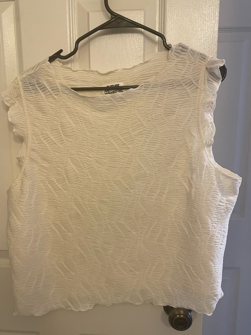 Future Collective sleeveless ivory color top size 2xl, nwot